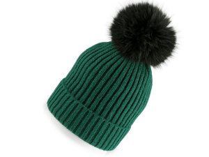 Dámská zimní čepice s bambulí