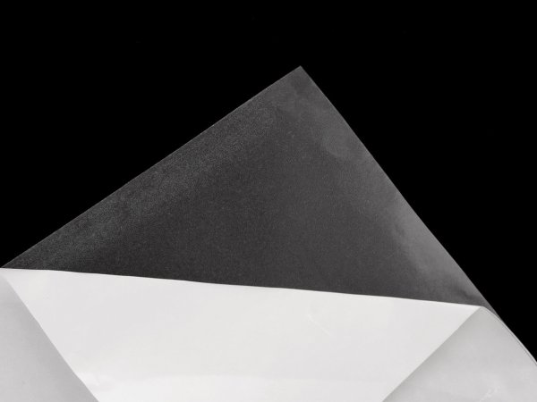 Elastická oboustranná nažehlovací fólie v metráži šíře 70 cm