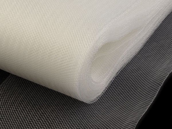 Modistická krinolína na výrobu dekorací, fascinátorů a vyztužení šatů šíře 80 mm