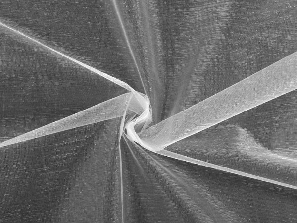 Organza tuhá