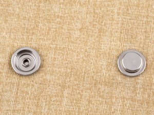 Oboustranné knoflíky stiskací s kroužkem Ø15 mm na silné látky, nerezové