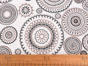 Bavlněná metráž / imitace lnu hrubší, mandala