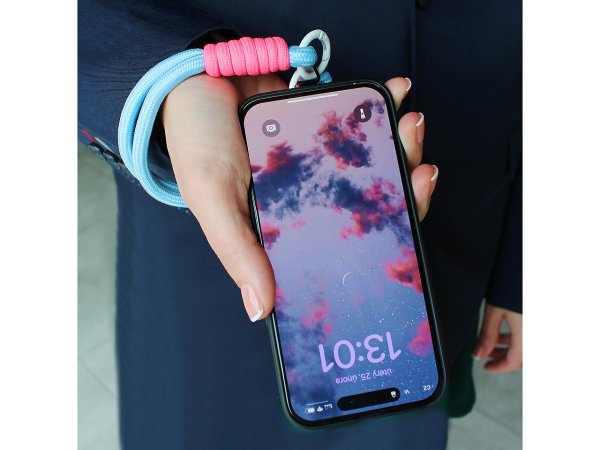 Univerzální šňůrka / přívěsek na mobil / klíčenka s karabinami