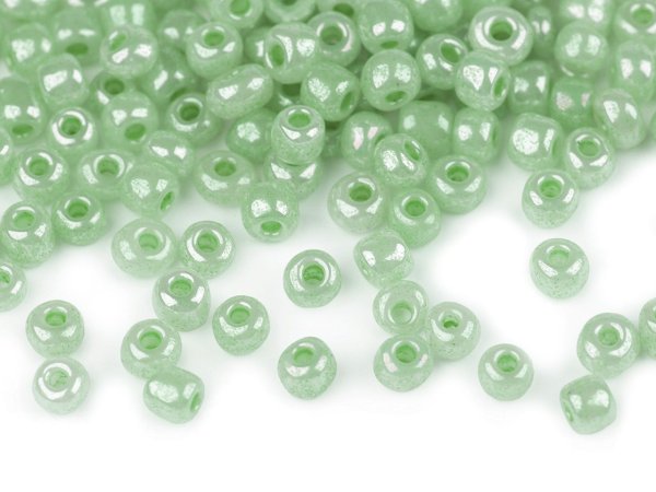 Rokajl 5/0 - 4,5 mm perleťový, neprůhledný