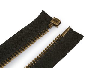 Sada spodních koncovek na opravu spirálového a kovového zipu