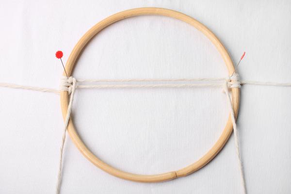 N�vod na macrame dekoraci v kruhu