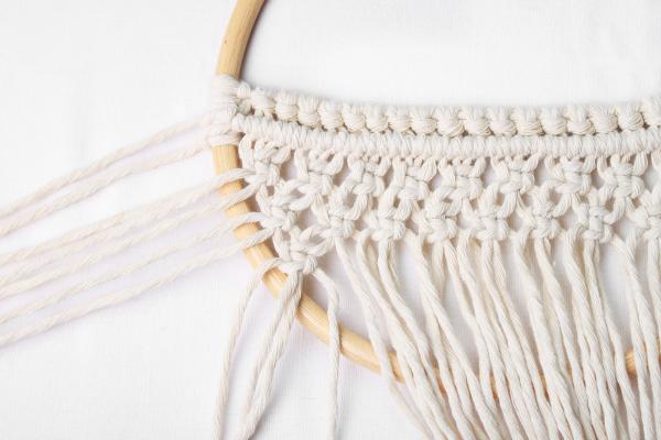 N�vod na macrame dekoraci v kruhu
