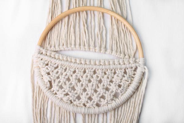 N�vod na macrame dekoraci v kruhu