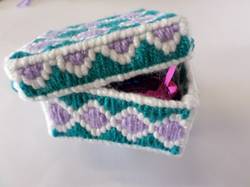 Vy��van� krabi�ka - n�vod s plastovou vy��vac� m��kou